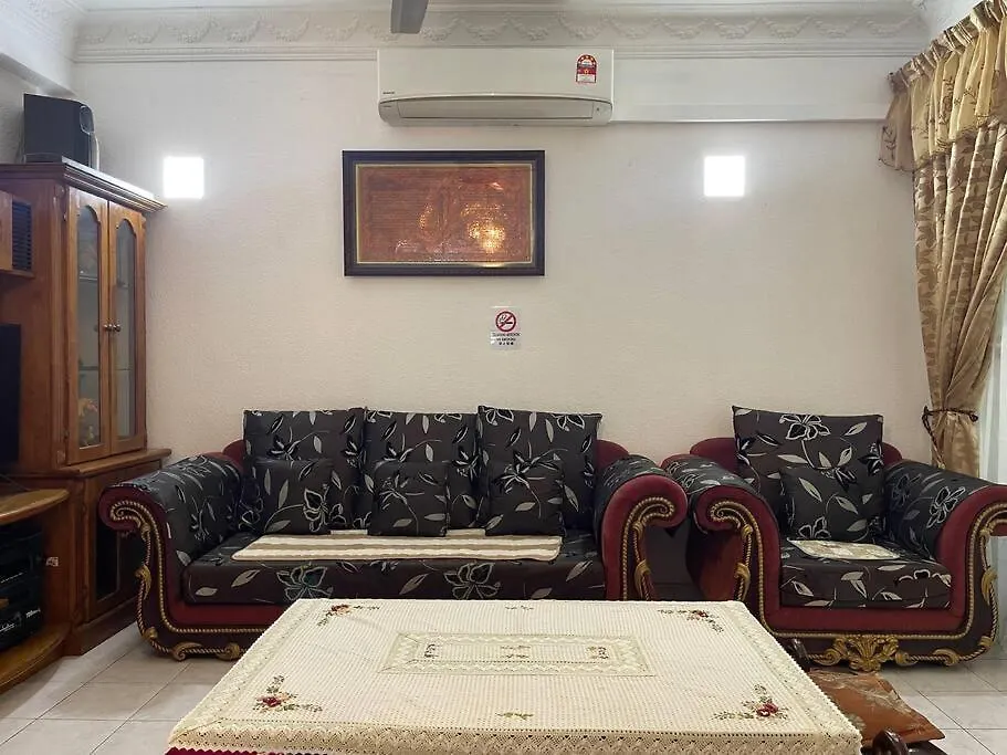 4Br 2Storey Terrace Homestay At Bukit Jambul By Sk Vacation Homes Bayan Lepas Malaysia
