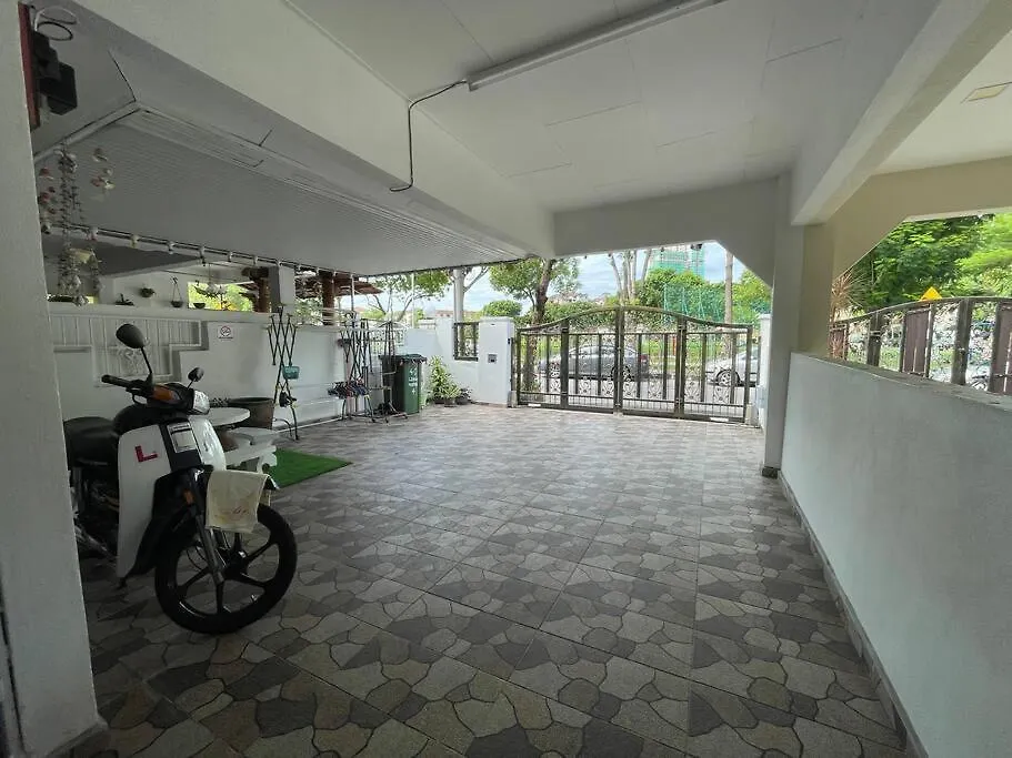 4Br 2Storey Terrace Homestay At Bukit Jambul By Sk Vacation Homes Bayan Lepas