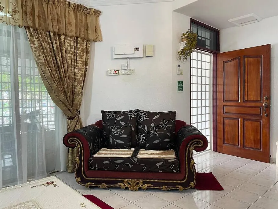 4Br 2Storey Terrace Homestay At Bukit Jambul By Sk Vacation Homes Bayan Lepas Malaysia